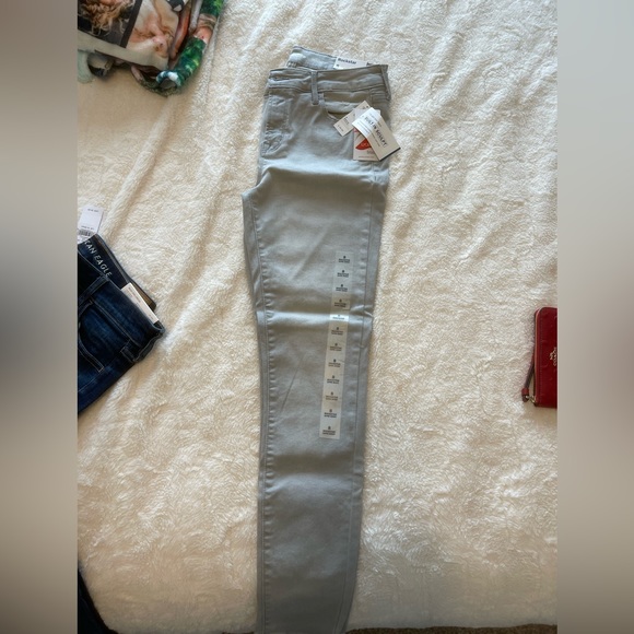 Old Navy Jeans **** NWT - Picture 2 of 4